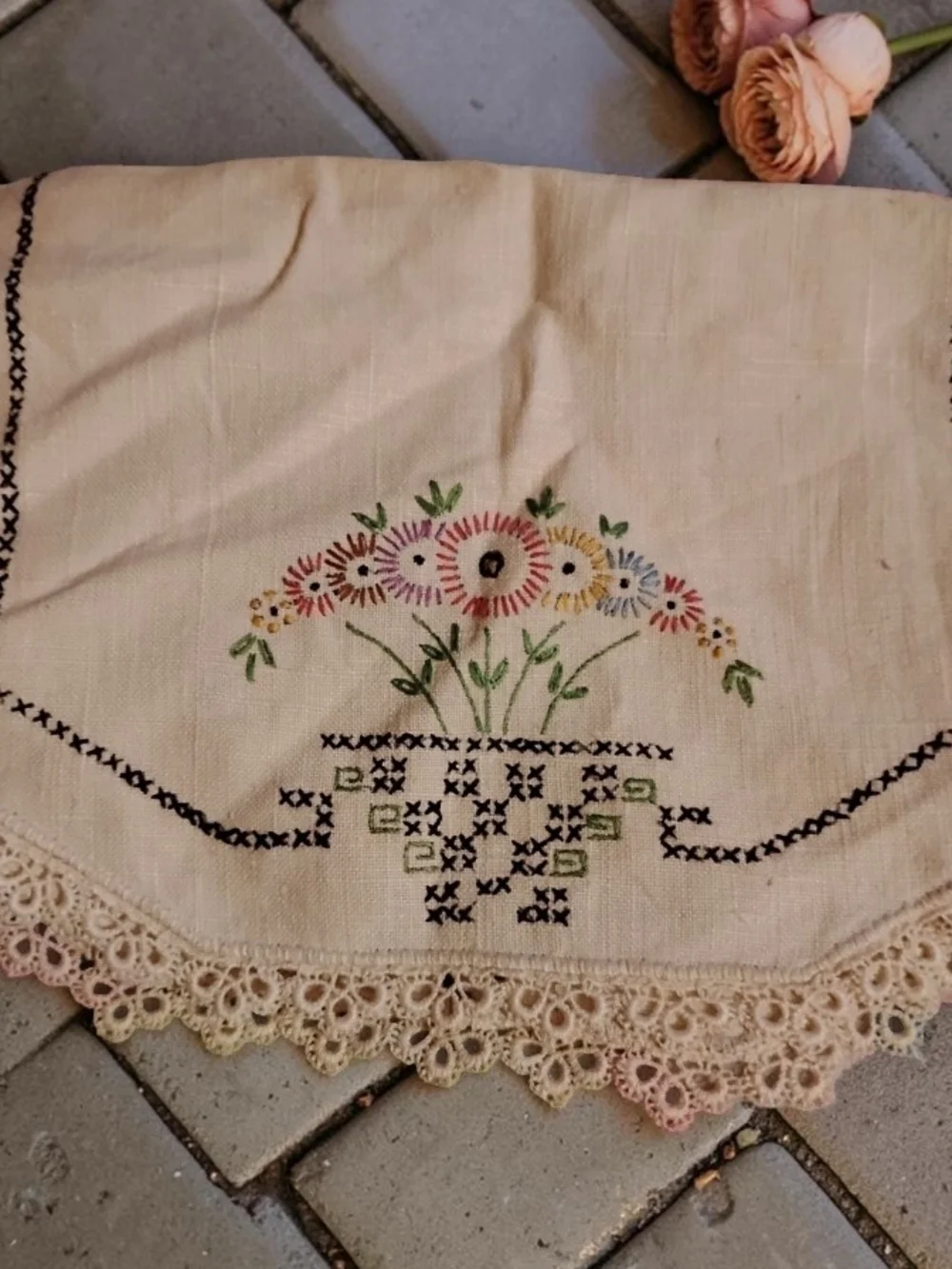 Hand-Embroidered Cream Floral Table Linen with Lace Edge